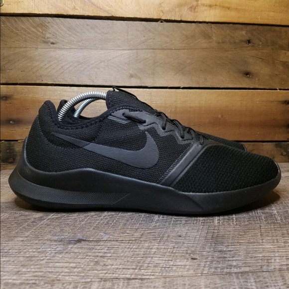 nike viale tech racer white